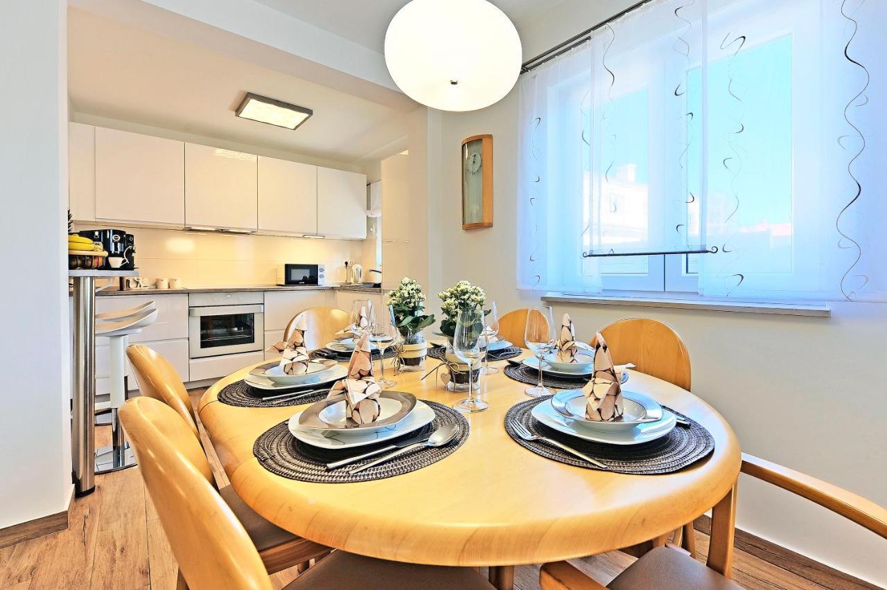 Casa Tara Three-Bedroom Holiday Home Pula Exteriör bild