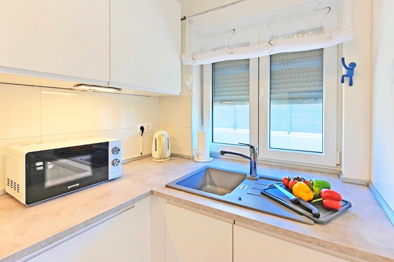 Casa Tara Three-Bedroom Holiday Home Pula Exteriör bild
